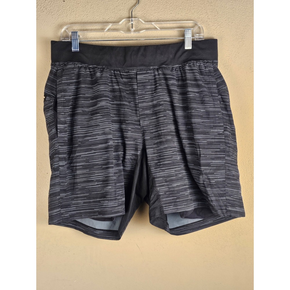 Lululemon Mens Black T.H.E. 9" Shorts Large